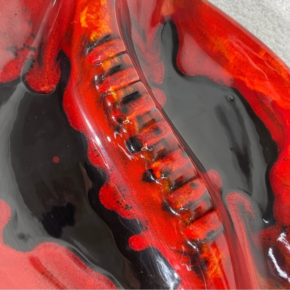 Vintage Handmade Red Black Painted Ceramic Ashtray Trinket Dish Art Decor - Picture 10 of 14